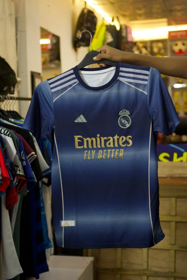 Real Madrid Away kit 25,26