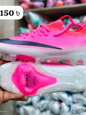 NIKE 4