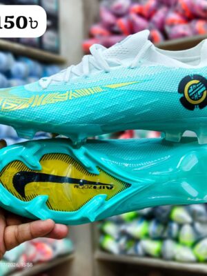 NIKE 4